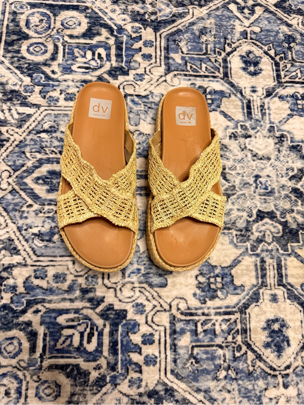 DV by Dolce Vita Sivan Sandals - Picture 6 of 9